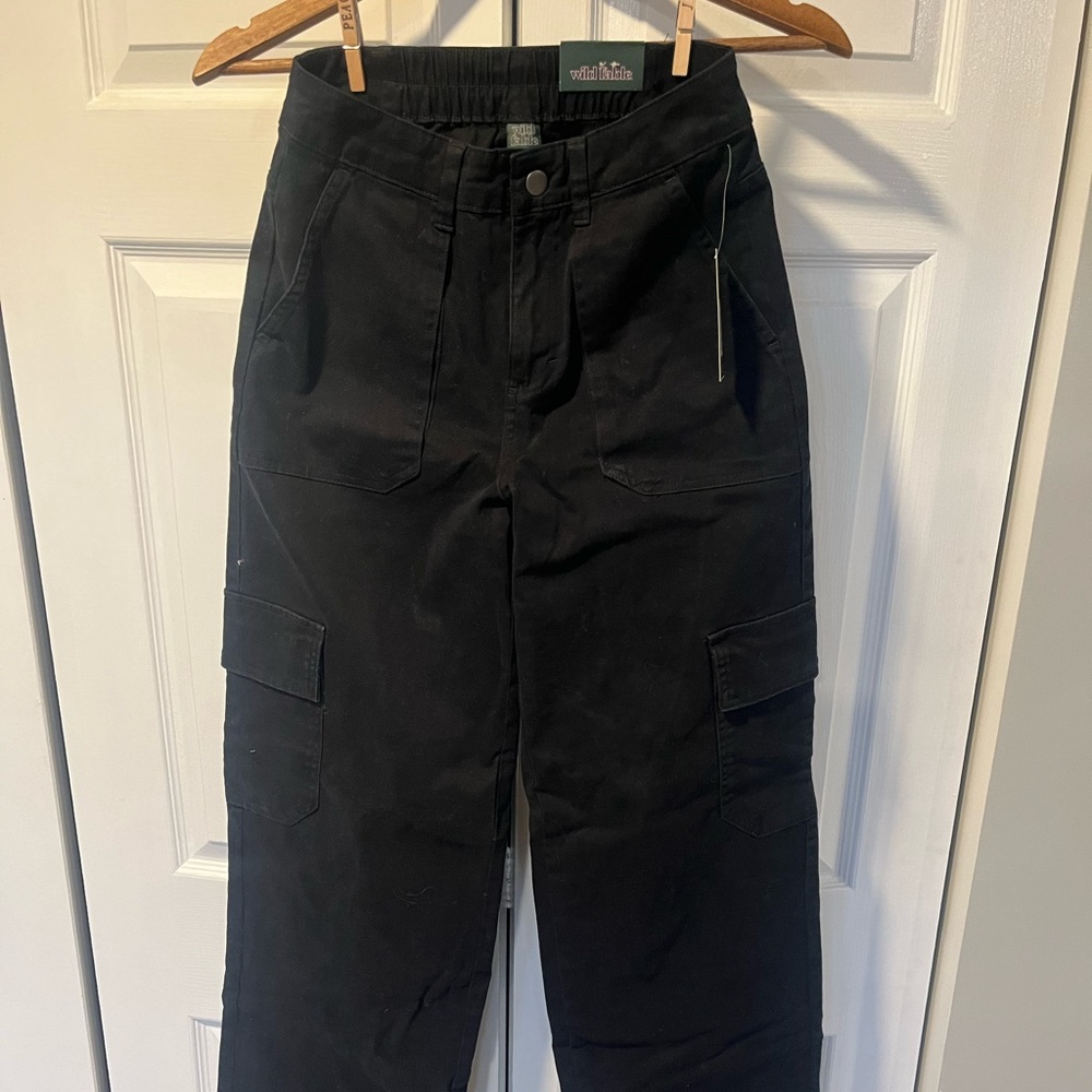 NEW Women's High-Rise Straight Leg Cargo Pants - Wild Fable